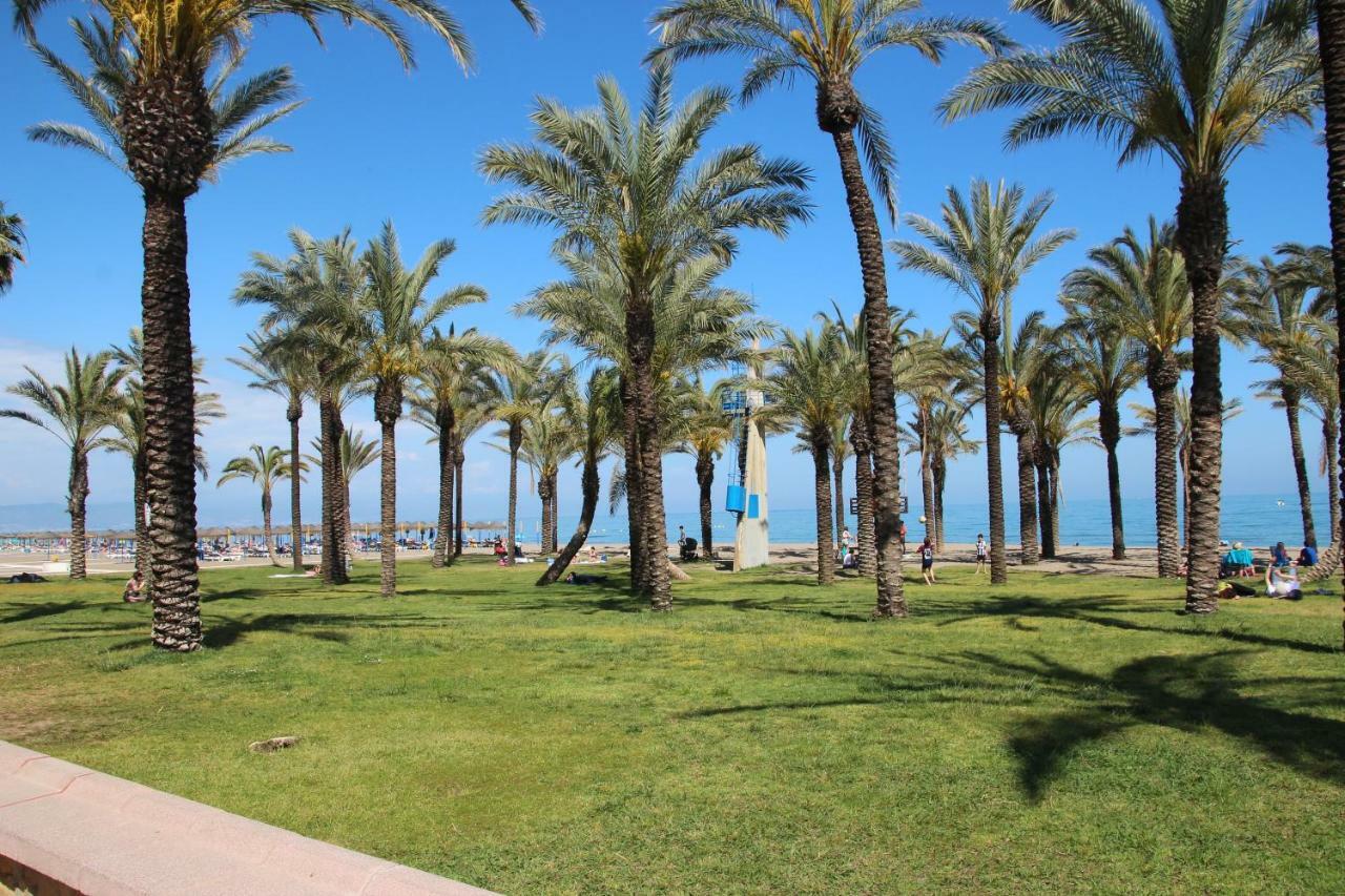 Apartamento Carihuela Beach & Sun トレモリノス エクステリア 写真